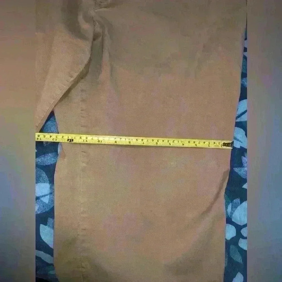 Avenue Stretch size 24 capri pants - Picture 3 of 9